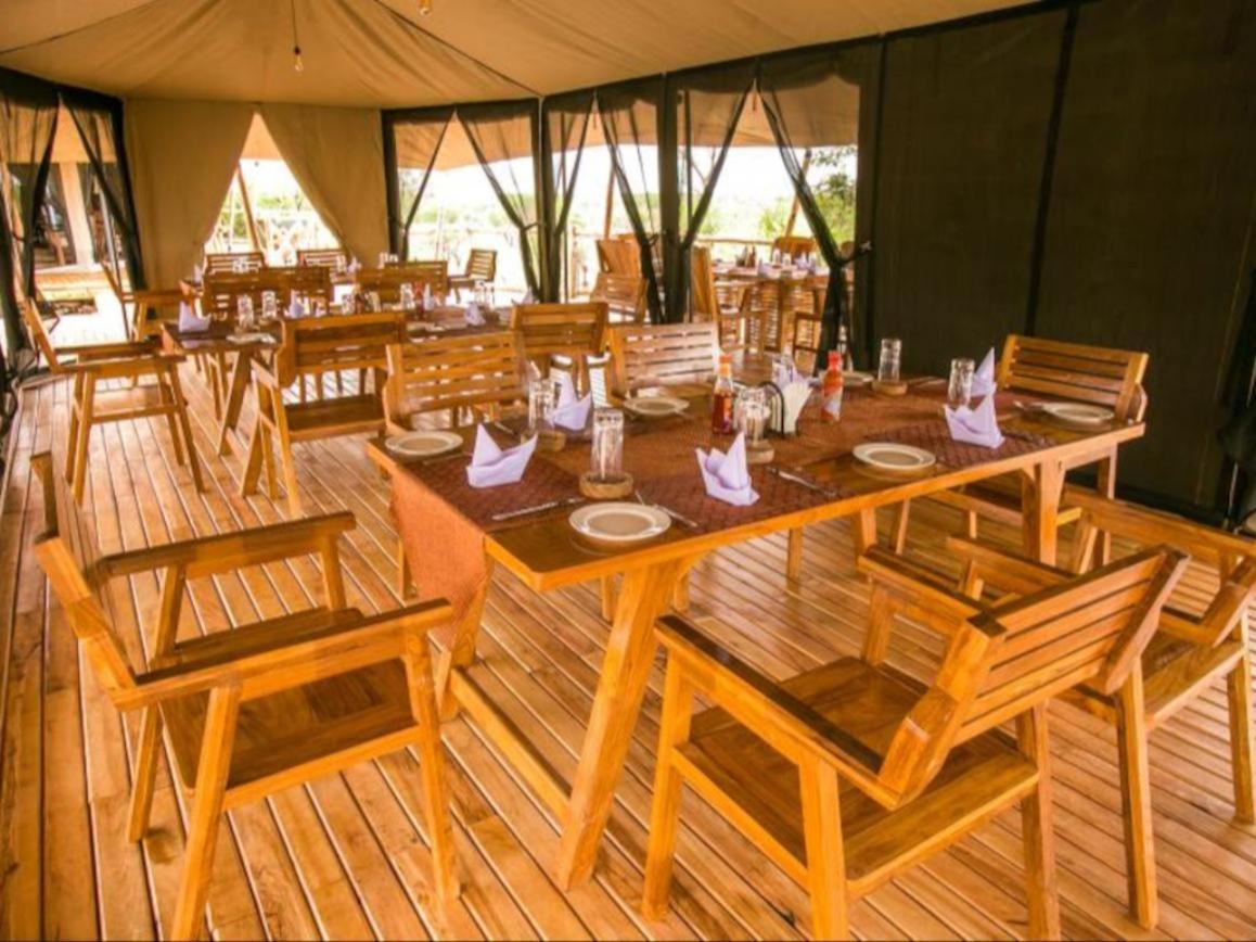 Serengeti Kifaru Tented Lodge Mugumu Exterior foto