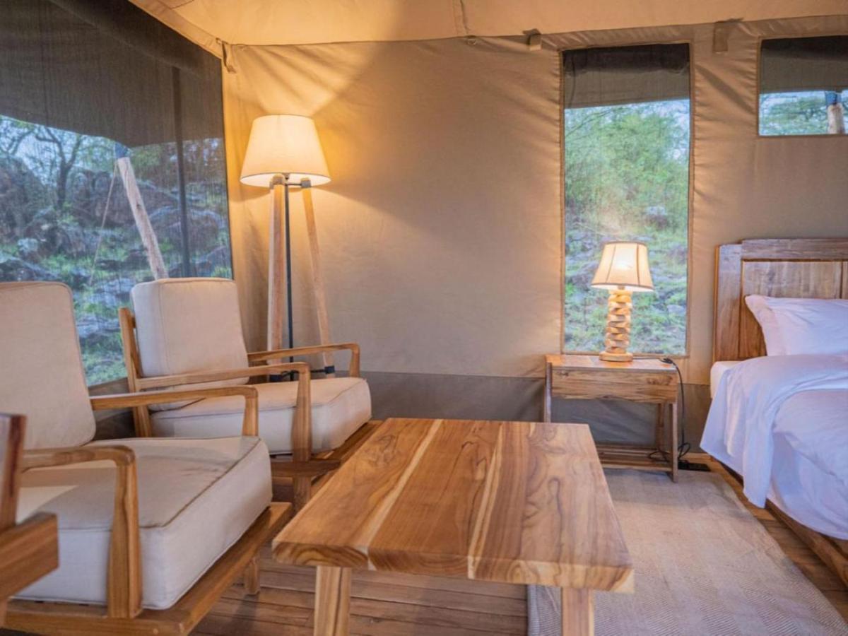 Serengeti Kifaru Tented Lodge Mugumu Exterior foto